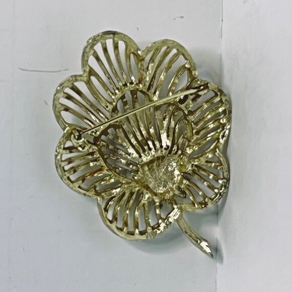 Vintage Textured Gold Tone Flower Brooch (5739) - Picture 4 of 6